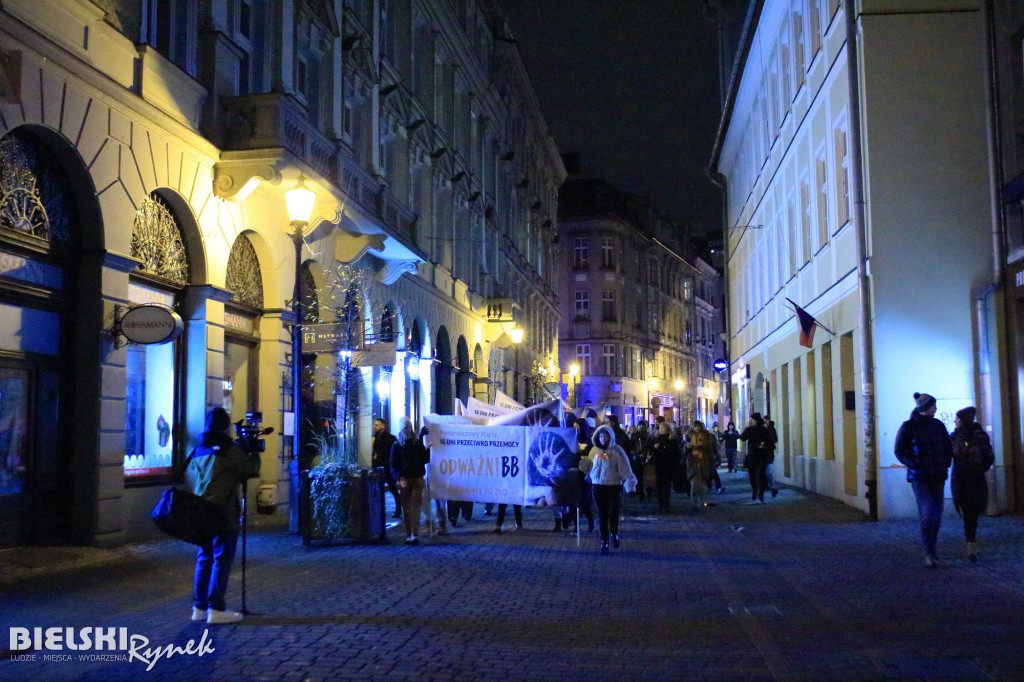 „Zjarajmy To Zło” - pomarańczowy marsz przeciwko przemocy