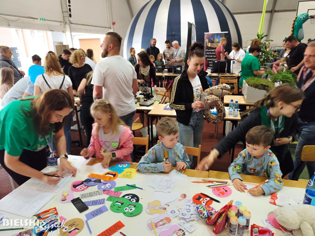 Spotkanie z Nauką i Sztuką w parku Słowackiego