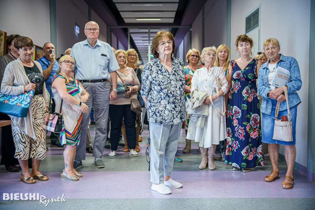 Wystawa malarska na zakończenie roku akademickiego w UTW