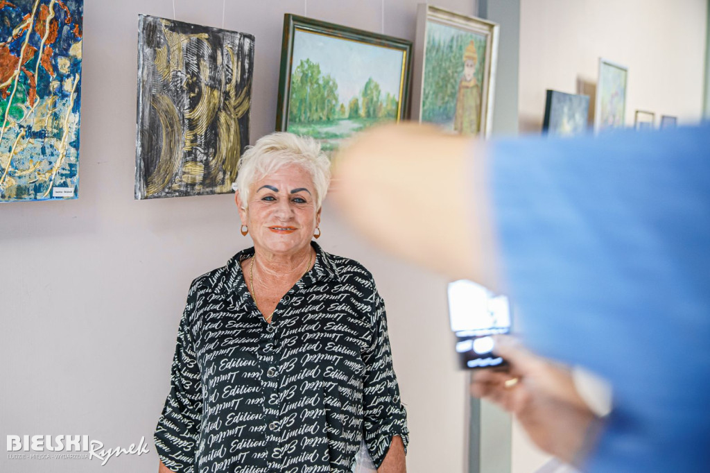 Wystawa malarska na zakończenie roku akademickiego w UTW
