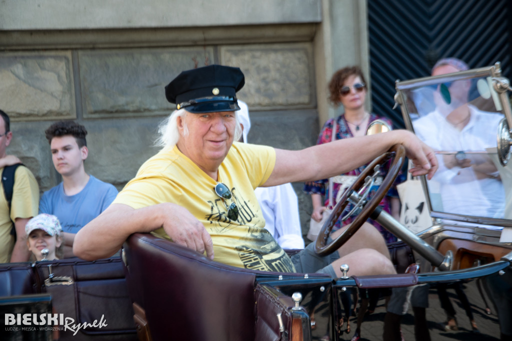 Parada Nowoorleańska w swingowych tradycjach jazzu