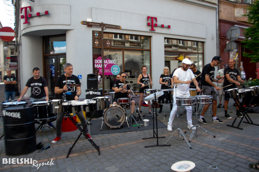 Parada Nowoorleańska w swingowych tradycjach jazzu