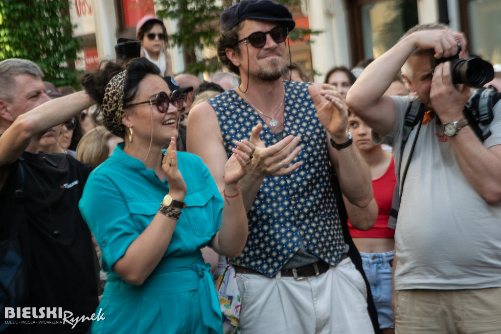 Parada Nowoorleańska w swingowych tradycjach jazzu