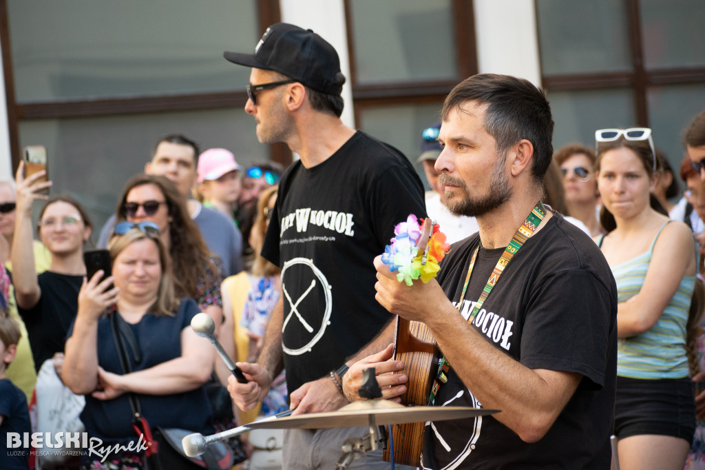 Parada Nowoorleańska w swingowych tradycjach jazzu