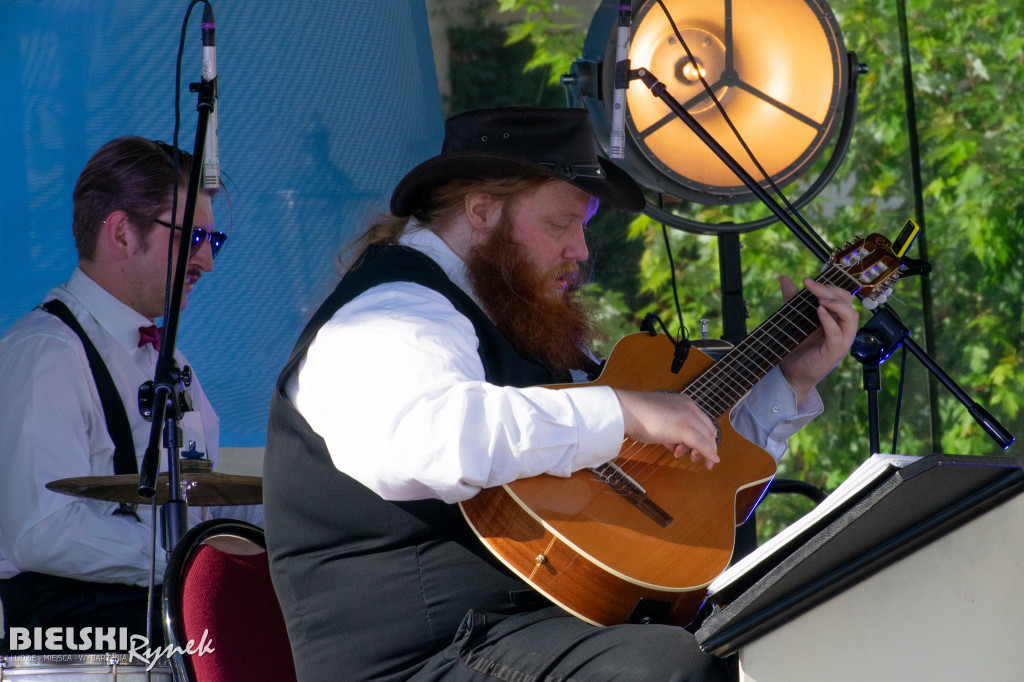 Parada Nowoorleańska w swingowych tradycjach jazzu