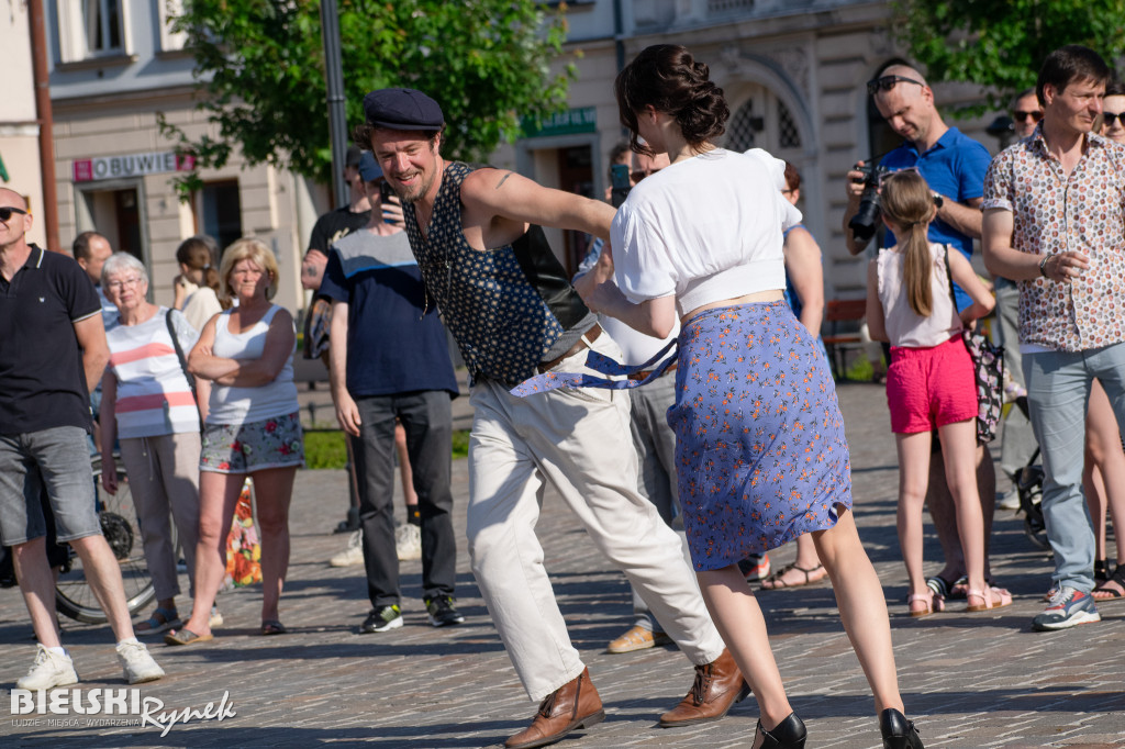 Parada Nowoorleańska w swingowych tradycjach jazzu