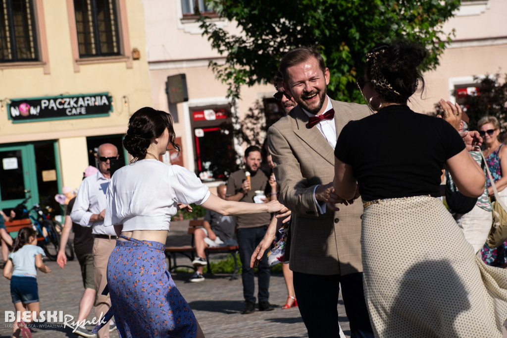 Parada Nowoorleańska w swingowych tradycjach jazzu