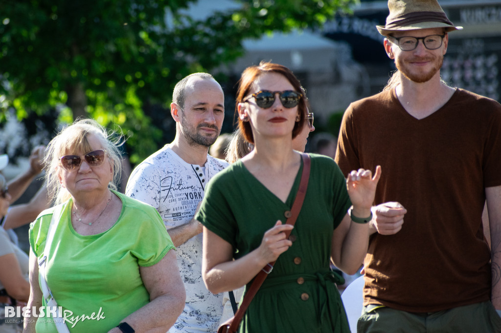Parada Nowoorleańska w swingowych tradycjach jazzu