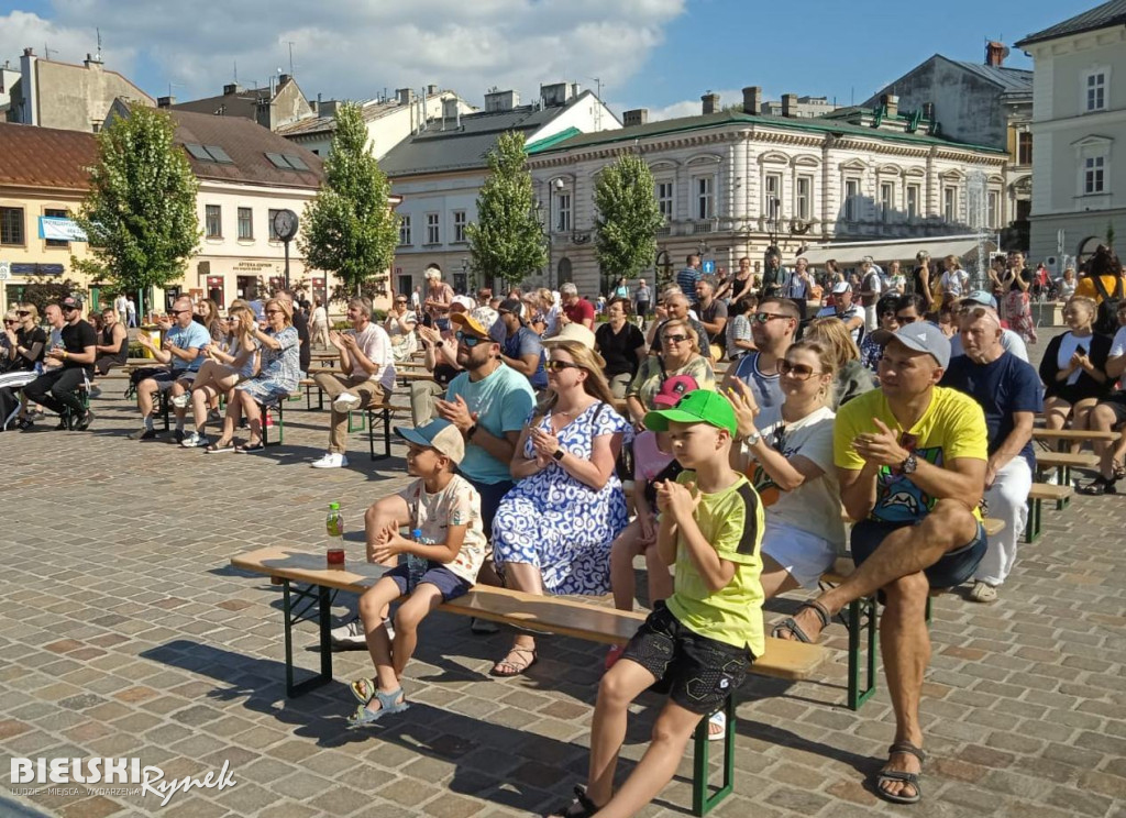 Parada Nowoorleańska w swingowych tradycjach jazzu