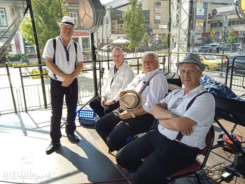 Parada Nowoorleańska w swingowych tradycjach jazzu