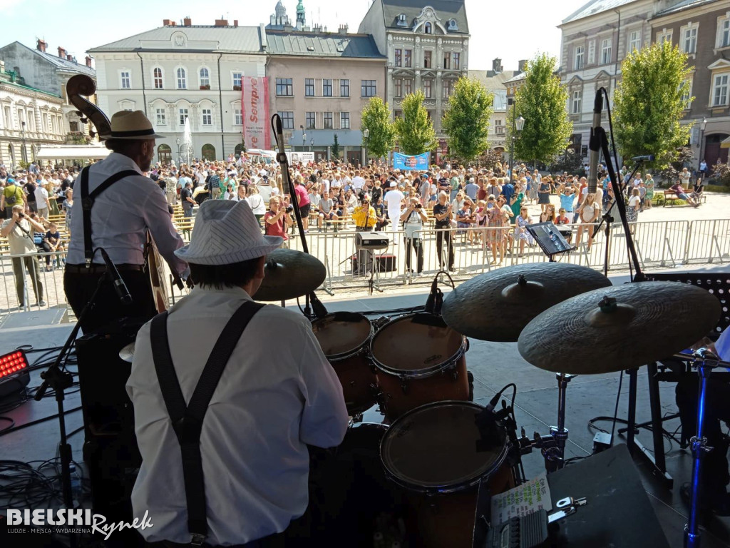 Parada Nowoorleańska w swingowych tradycjach jazzu