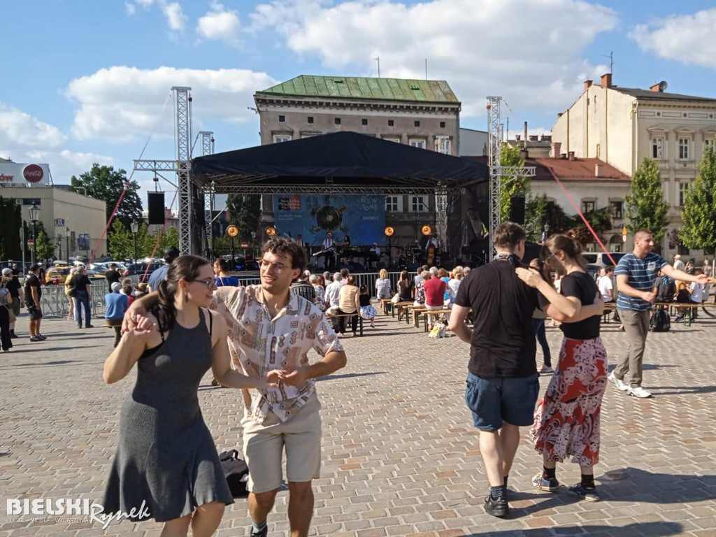 Parada Nowoorleańska w swingowych tradycjach jazzu