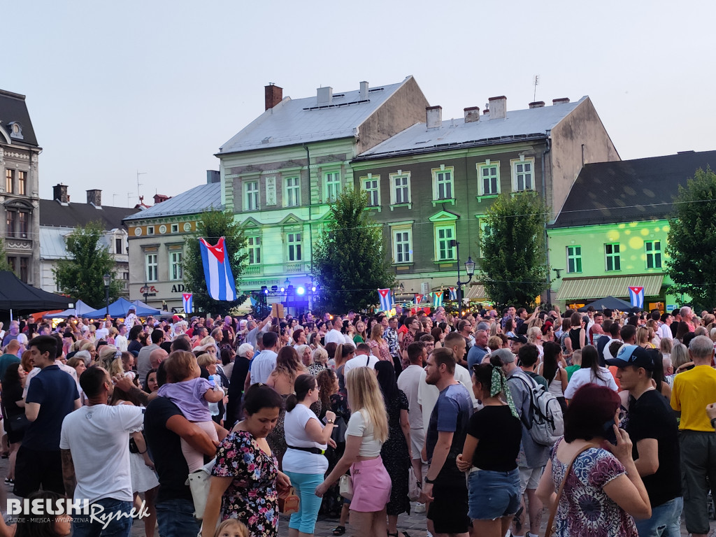 Plac Wojska Polskiego rozgrzały latynoskie rytmy