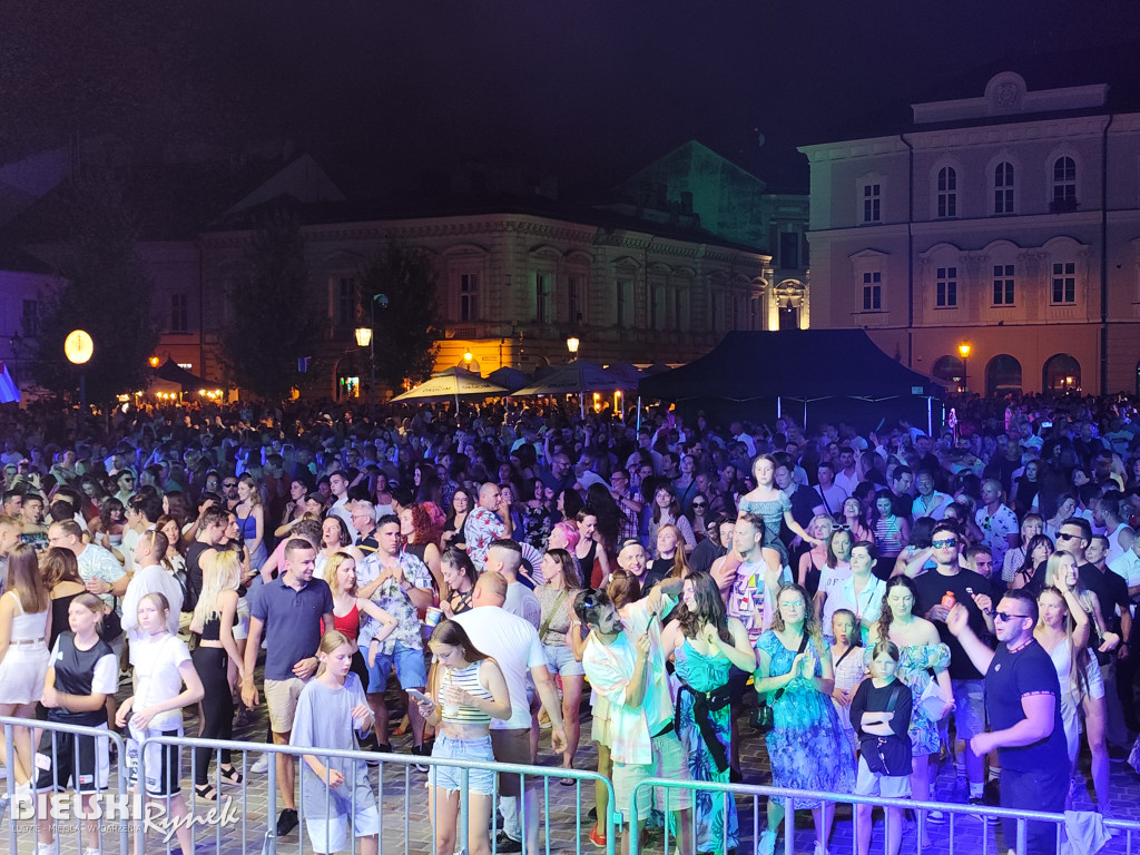 Plac Wojska Polskiego rozgrzały latynoskie rytmy