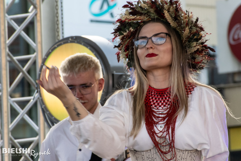 Finał Nocy Świętojańskiej na placu Wojska Polskiego