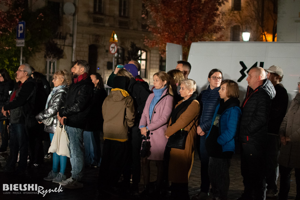 Memento Mori - spektakl uliczny - zaduma nad przemijaniem