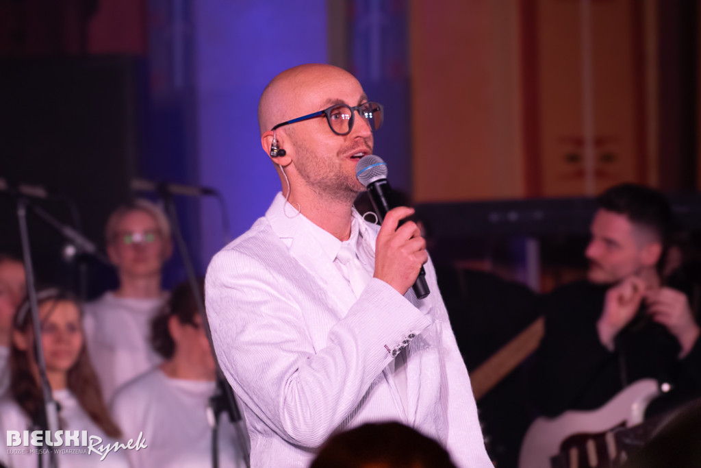 Muzyka, radość i wspólnota – tak rozpoczął się Festiwal Gospel w bielskiej katedrze