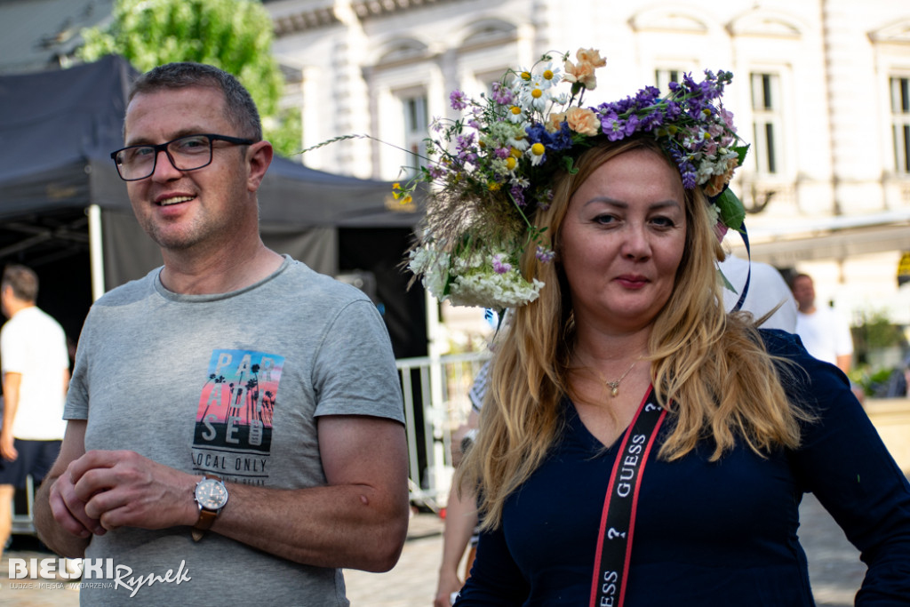 Folkowo i energetycznie podczas festiwalu świętojańskiego