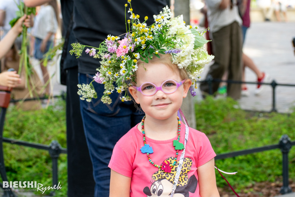 Folkowo i energetycznie podczas festiwalu świętojańskiego