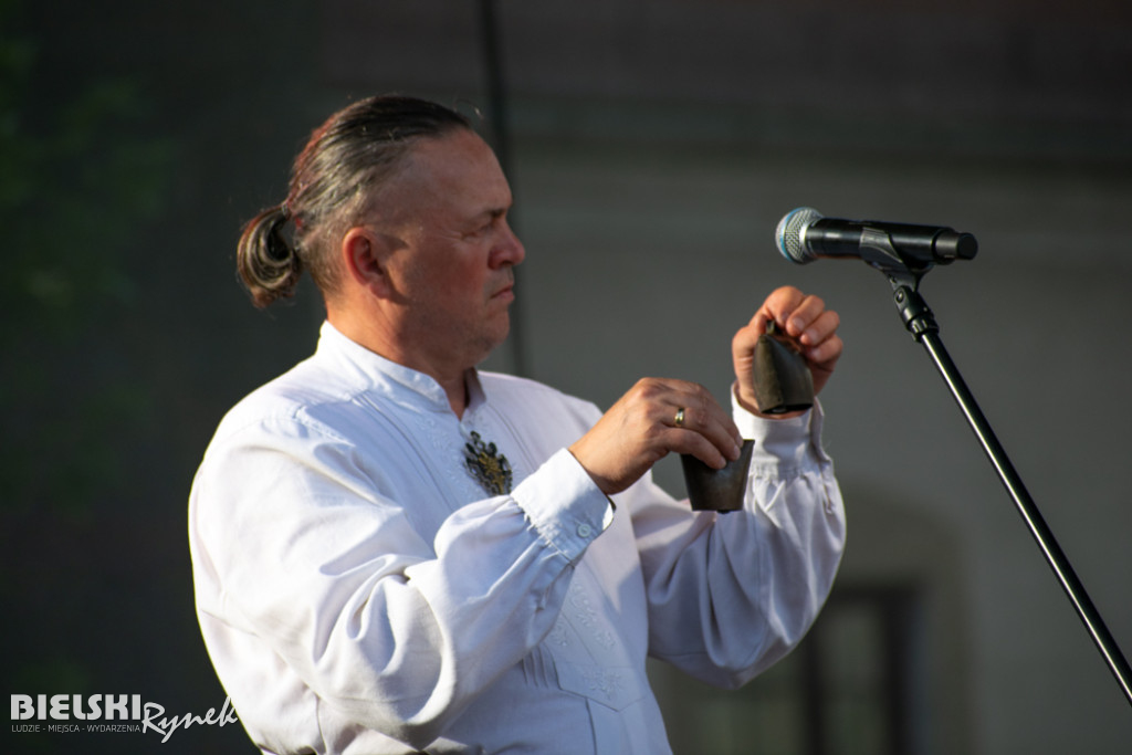 Folkowo i energetycznie podczas festiwalu świętojańskiego