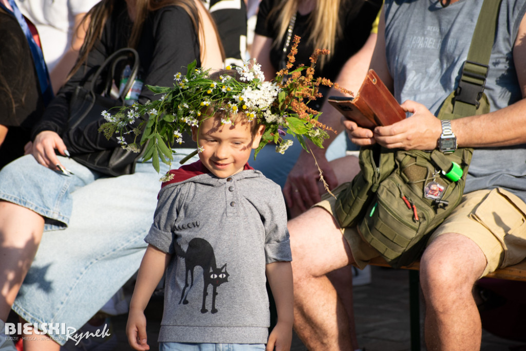 Folkowo i energetycznie podczas festiwalu świętojańskiego