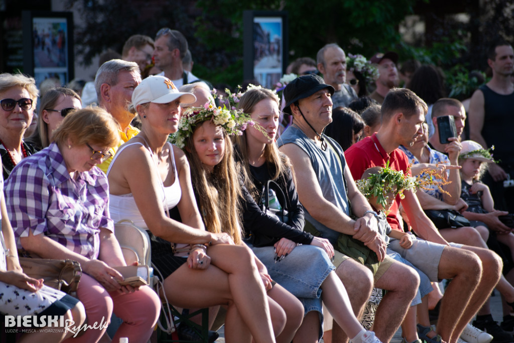 Folkowo i energetycznie podczas festiwalu świętojańskiego
