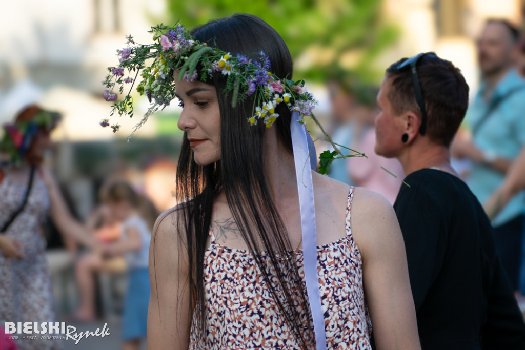 Folkowo i energetycznie podczas festiwalu świętojańskiego