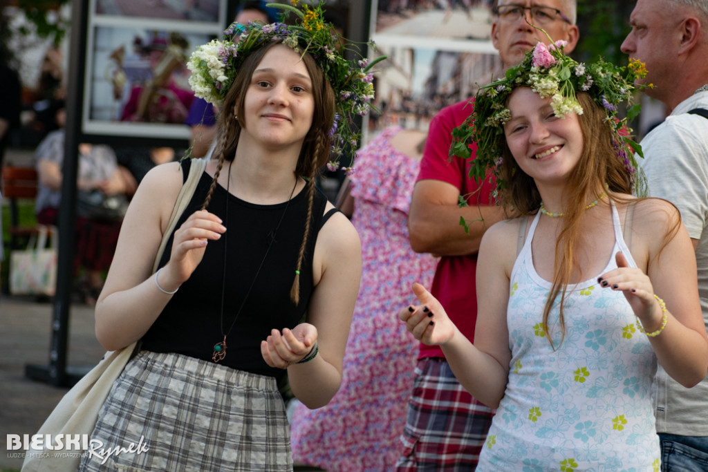 Folkowo i energetycznie podczas festiwalu świętojańskiego