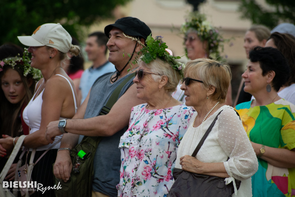 Folkowo i energetycznie podczas festiwalu świętojańskiego