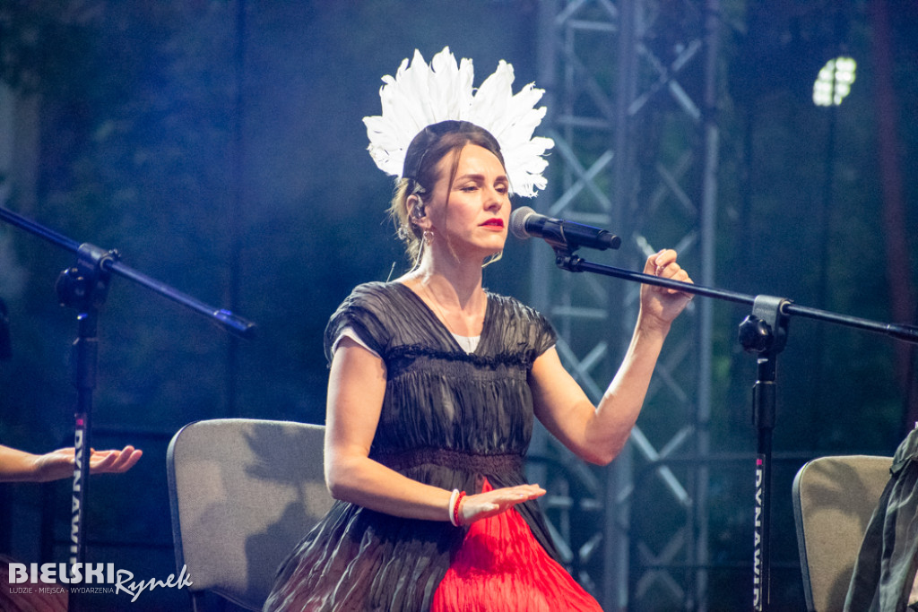 Folkowo i energetycznie podczas festiwalu świętojańskiego