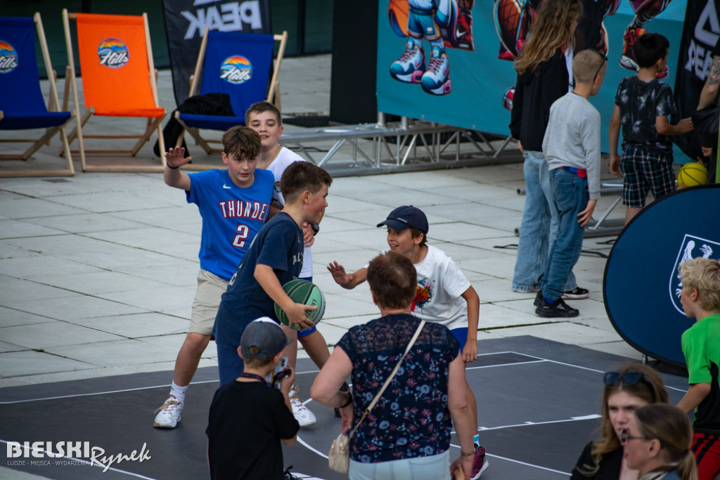 Pierwszy dzień 3X3 CITY TOUR w Bielsku-Białej
