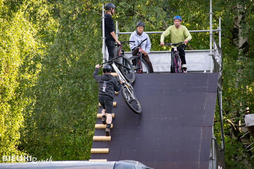 Happy Bike Beskidy - pokazy SOUND OF GRAVITY