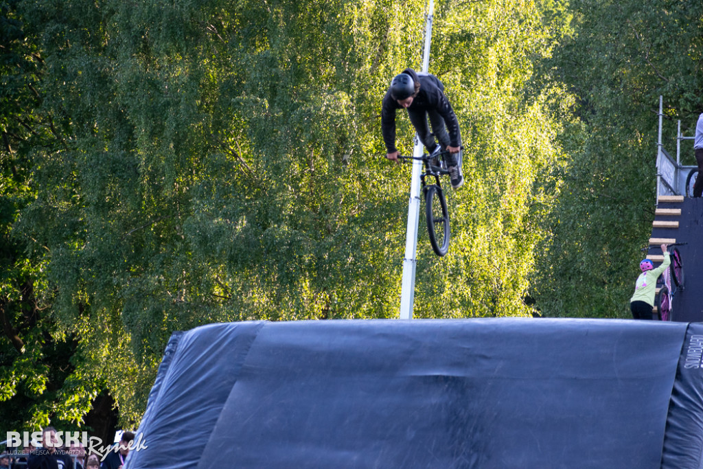 Happy Bike Beskidy - pokazy SOUND OF GRAVITY
