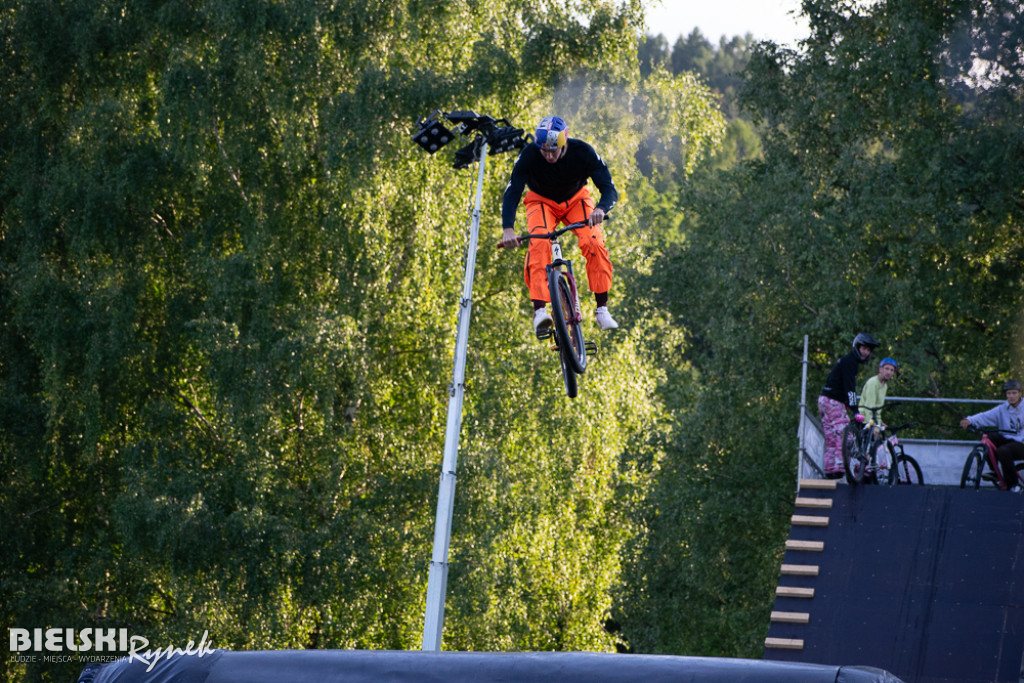 Happy Bike Beskidy - pokazy SOUND OF GRAVITY