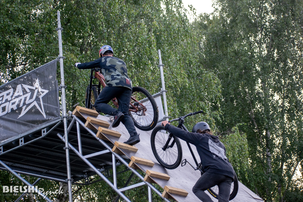 Happy Bike Beskidy - pokazy SOUND OF GRAVITY