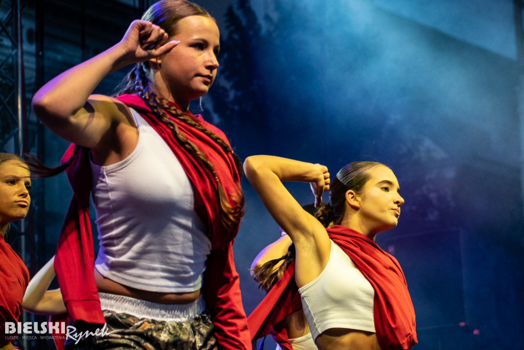 Cubana Dance Show na Placu Wojska Polskiego — taniec i energia miasta