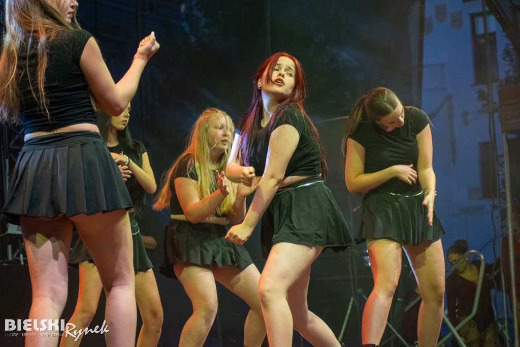 Cubana Dance Show na Placu Wojska Polskiego — taniec i energia miasta