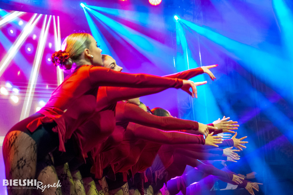 Cubana Dance Show na Placu Wojska Polskiego — taniec i energia miasta