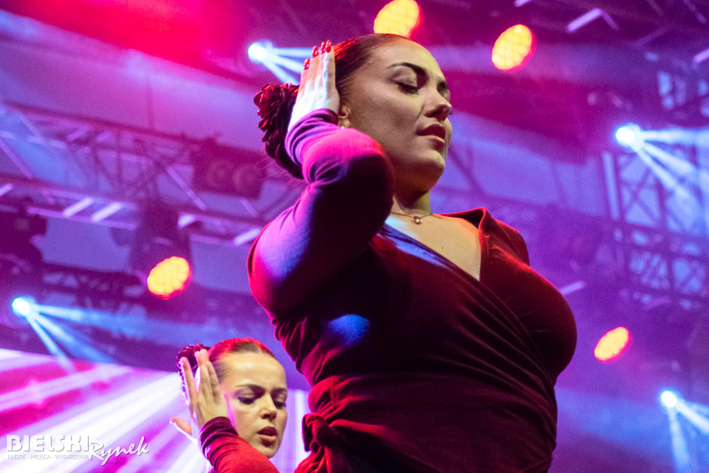Cubana Dance Show na Placu Wojska Polskiego — taniec i energia miasta