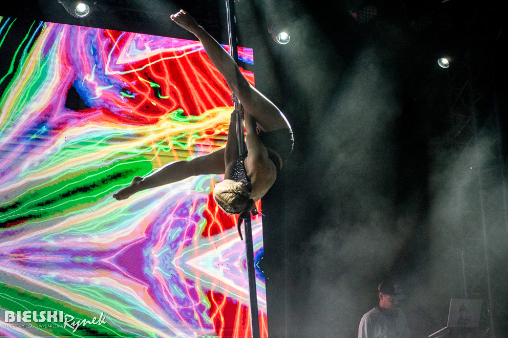 Cubana Dance Show na Placu Wojska Polskiego — taniec i energia miasta