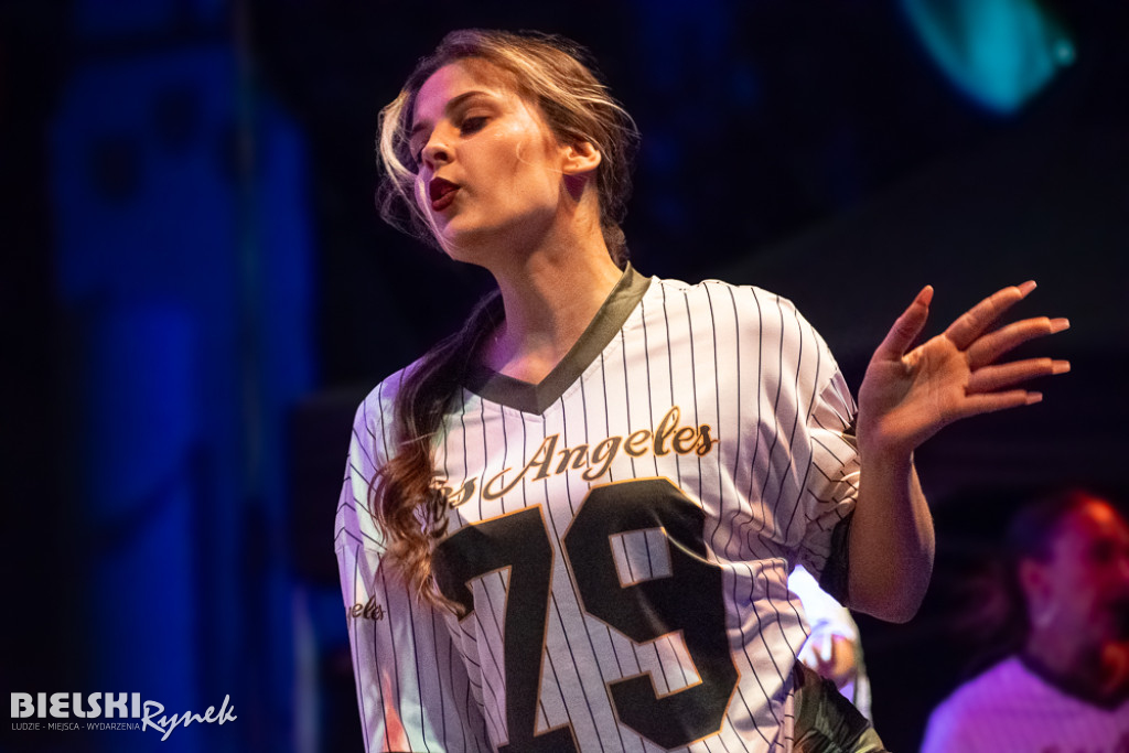 Cubana Dance Show na Placu Wojska Polskiego — taniec i energia miasta
