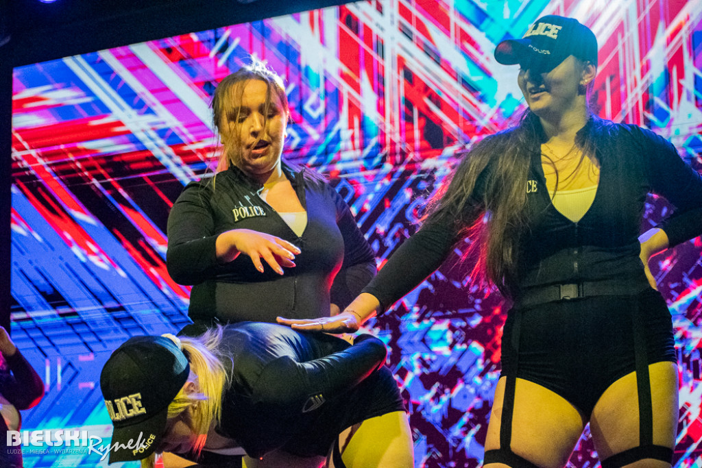 Cubana Dance Show na Placu Wojska Polskiego — taniec i energia miasta