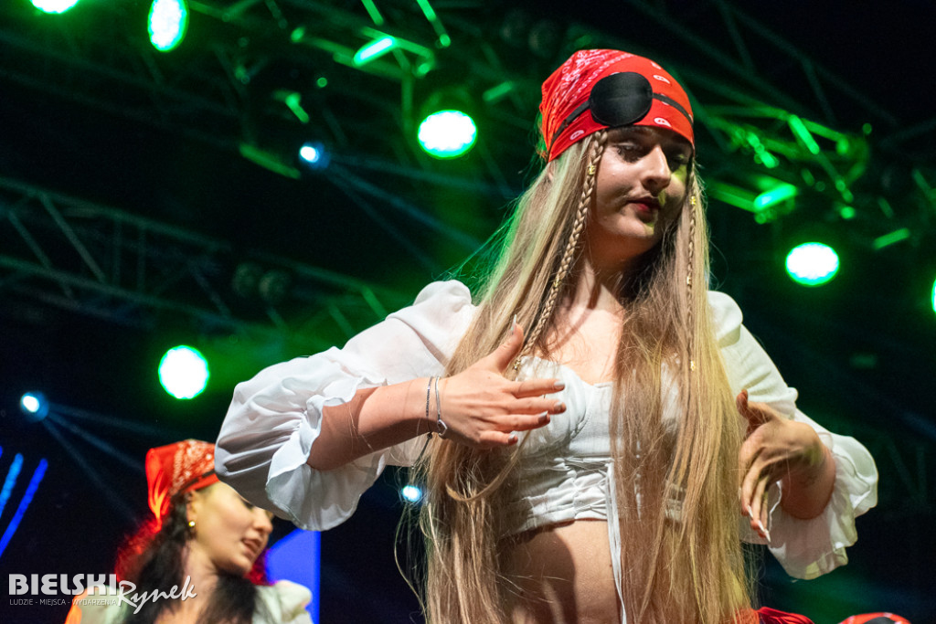 Cubana Dance Show na Placu Wojska Polskiego — taniec i energia miasta
