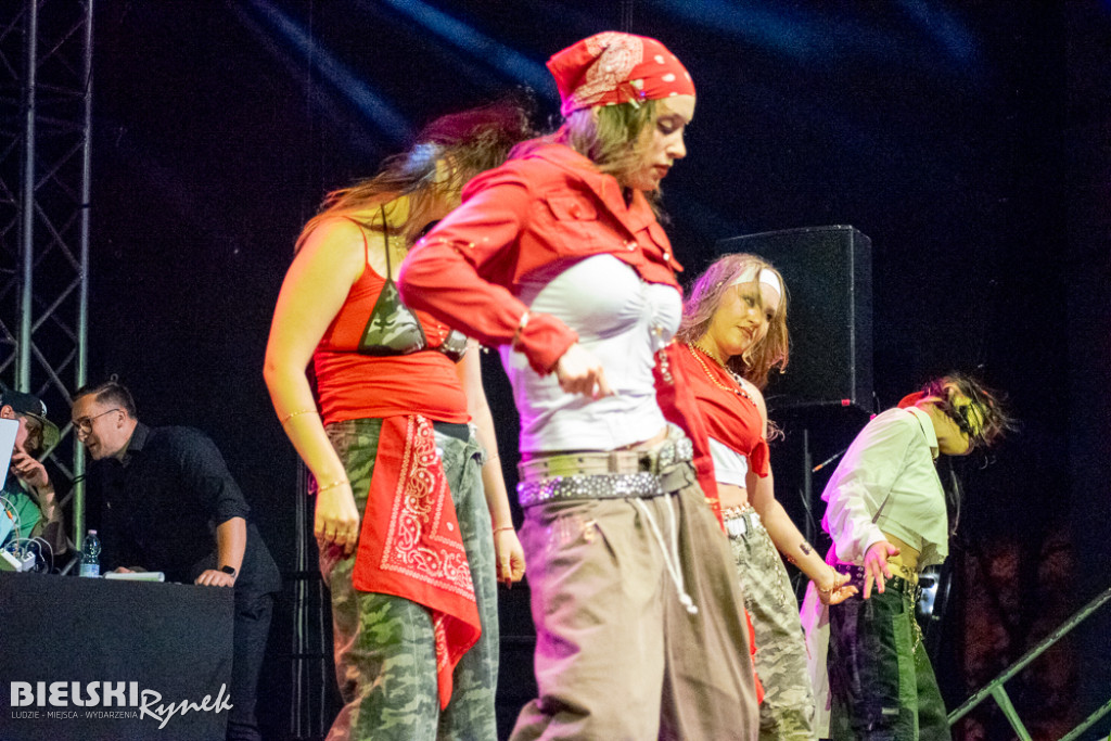 Cubana Dance Show na Placu Wojska Polskiego — taniec i energia miasta