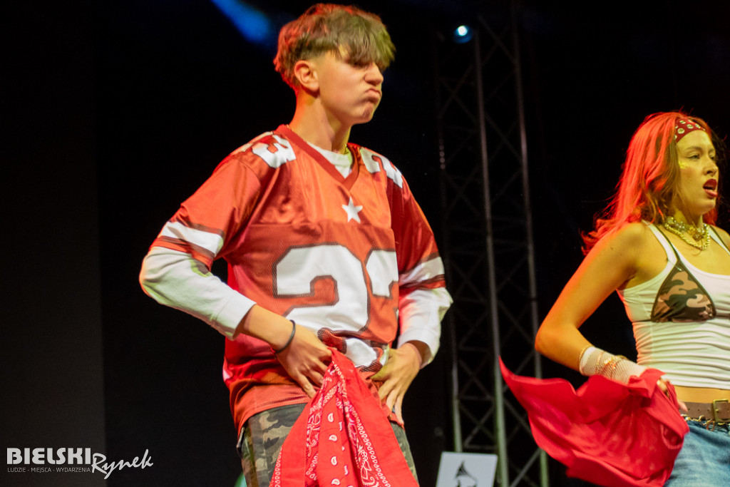 Cubana Dance Show na Placu Wojska Polskiego — taniec i energia miasta