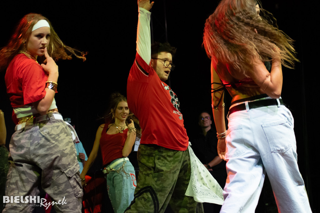 Cubana Dance Show na Placu Wojska Polskiego — taniec i energia miasta