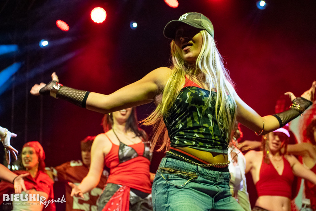 Cubana Dance Show na Placu Wojska Polskiego — taniec i energia miasta