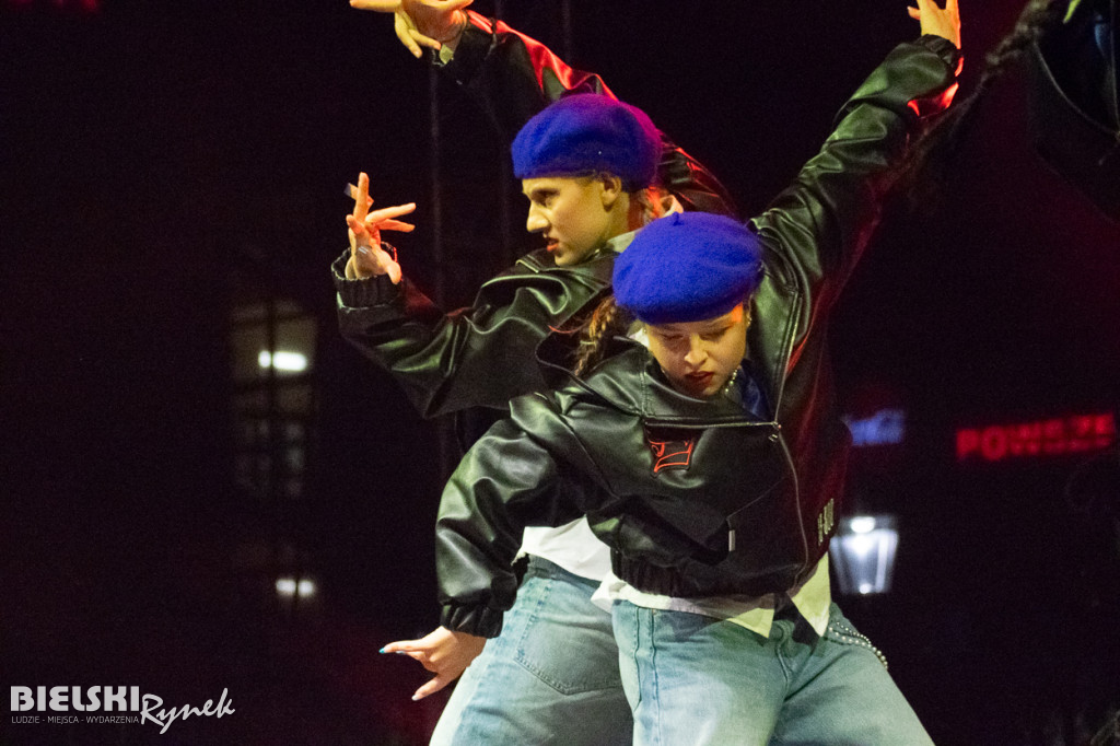 Cubana Dance Show na Placu Wojska Polskiego — taniec i energia miasta