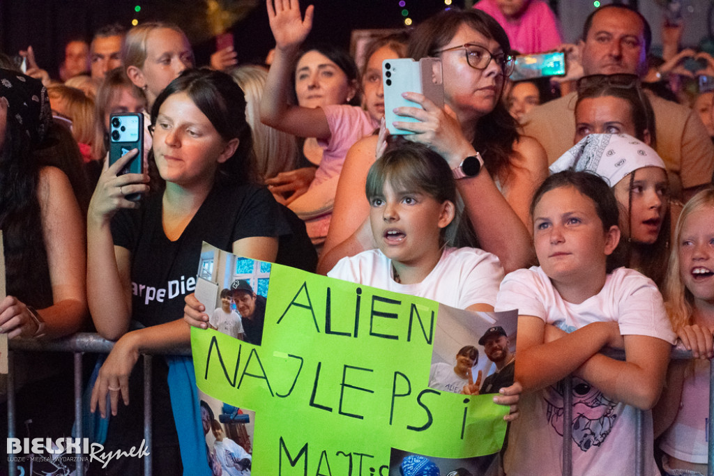 Alien x Majtis na placu Wojska Polskiego