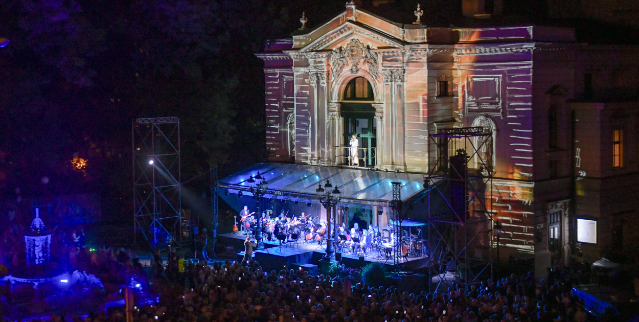 Piąty koncert na teatralnym balkonie